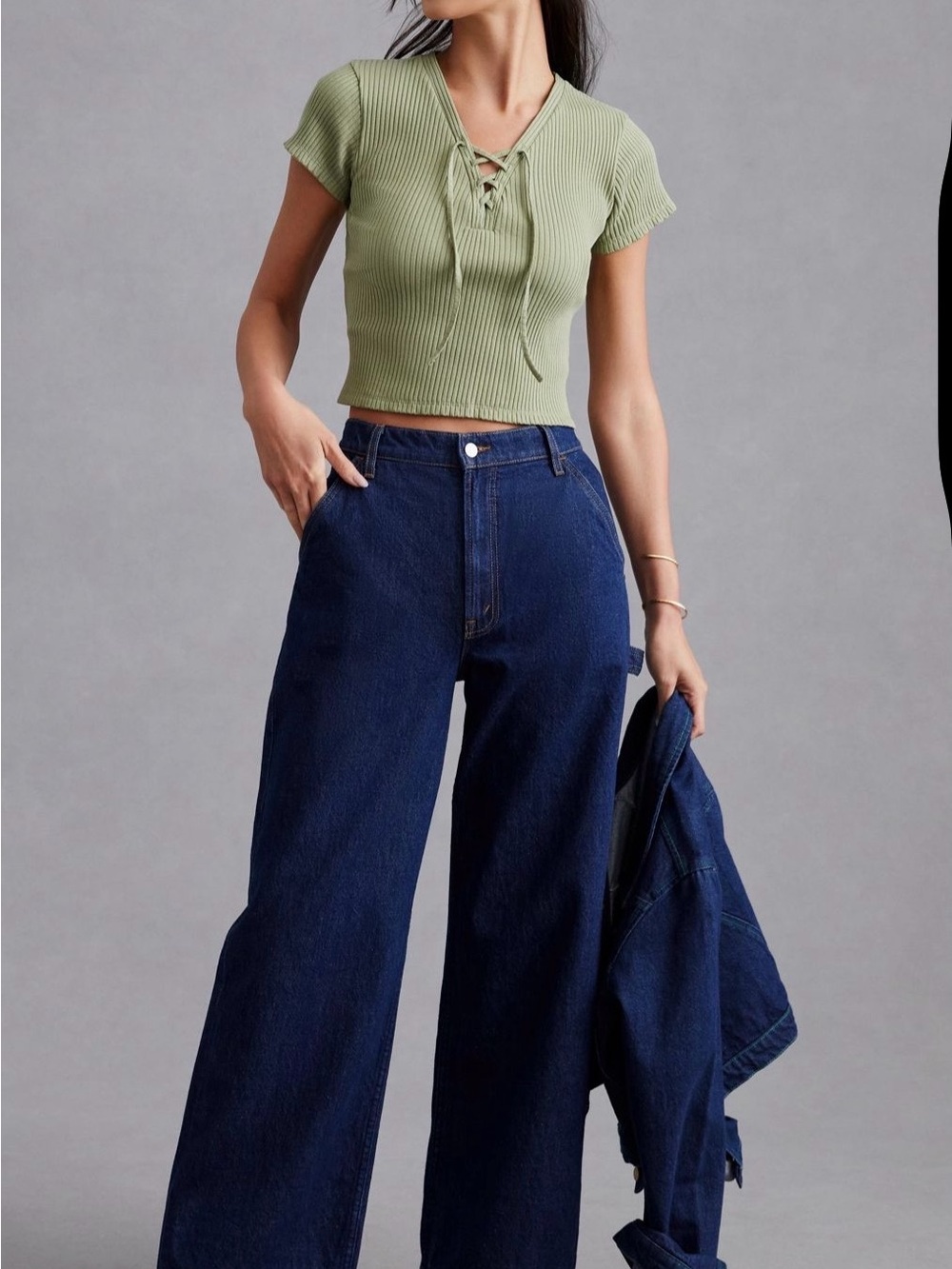 ANTHROPOLOGIE stretchy sweater tee shirt